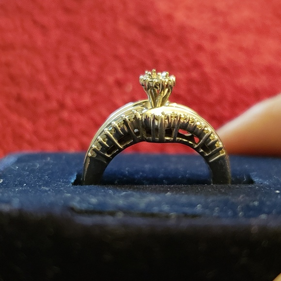 🆕️💝TRADED💝Keepsake Genuine Diamond Ring🆕️ - Picture 6 of 8